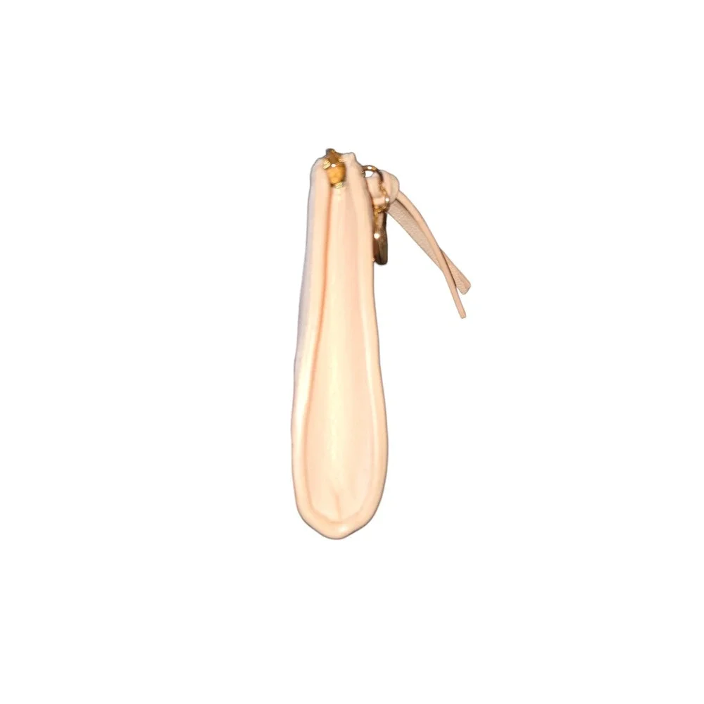 Chloe Parfums Blush Pink‎ Pebbled Vegan Leather Zippered Pouch Makeup Bag Charm